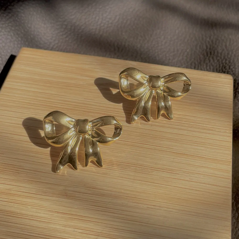 Coquette Earrings - Image 1