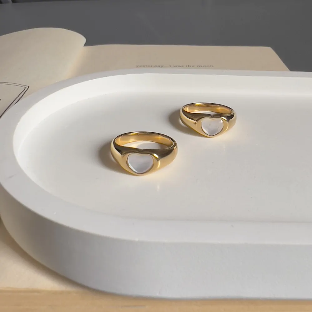 Anna Heart Ring - Image 1