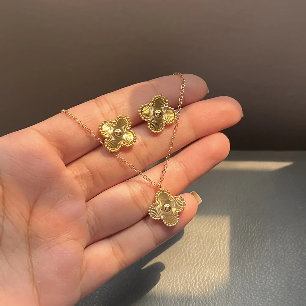 Clover Set - Image 2