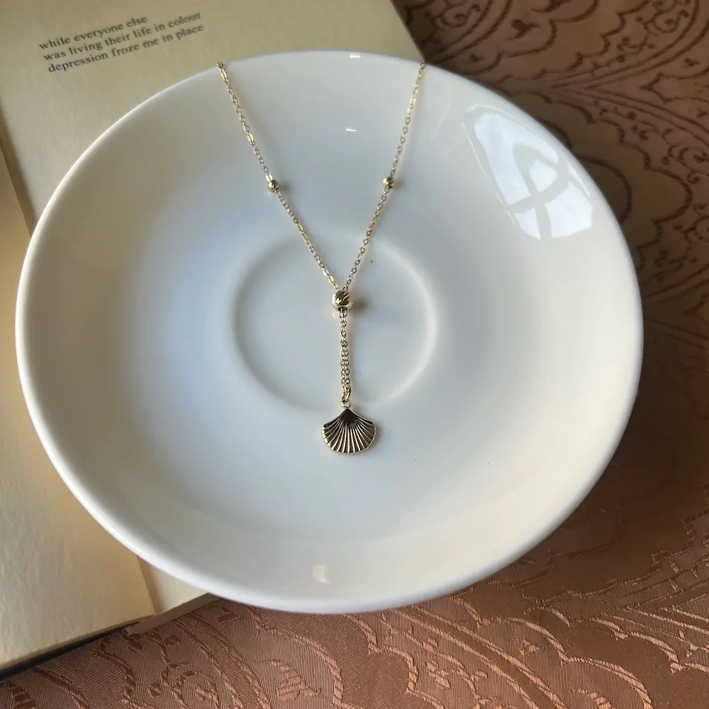 Sea Shell Necklace - Image 1